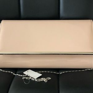 ***New w/tags*** Tan Clutch/ Crossbody. w/chain